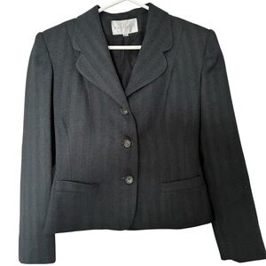 Barneys New York Vintage Charcoal Pinstripe Blazer – Italian Size 42 (US 8–10)